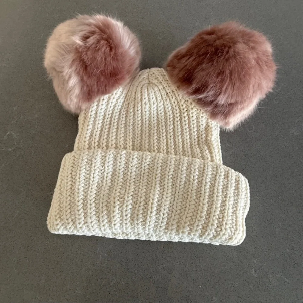 New!  Minnie Mouse Love Your Melon Youth Speckled Cuff Double Pom Hat  White